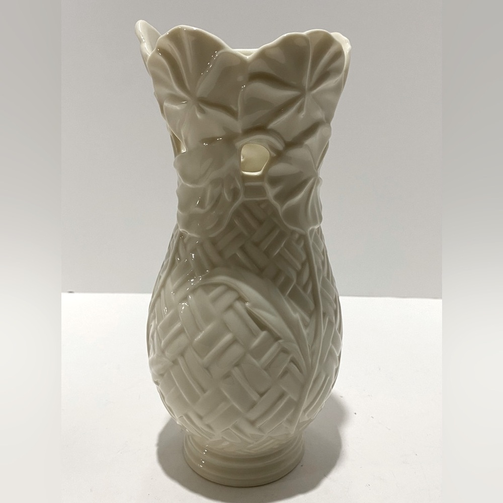 Lenox Basket of Flowers Medium Pansy Vase Ivory w/ Basketweave Design 9" Retired